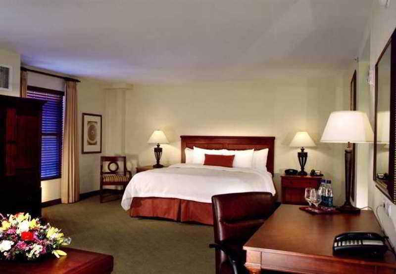 Hampton Inn & Suites Austin-Downtown/Convention Center Szoba fotó